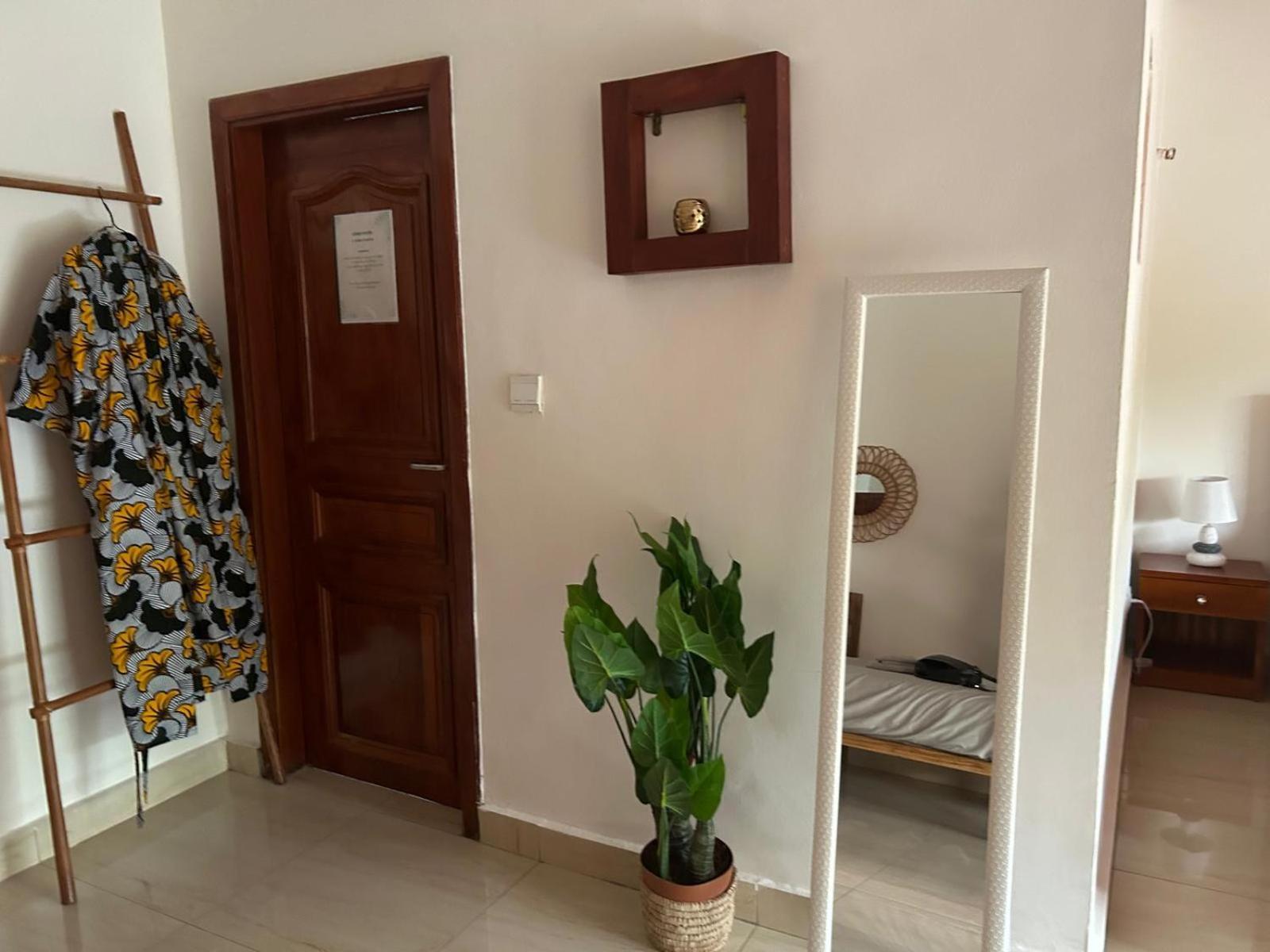 L'Oasis Guesthouse Κοτονού Εξωτερικό φωτογραφία
